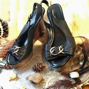 💍 Vintage Nine West Leather Sling-back Wood Wedge